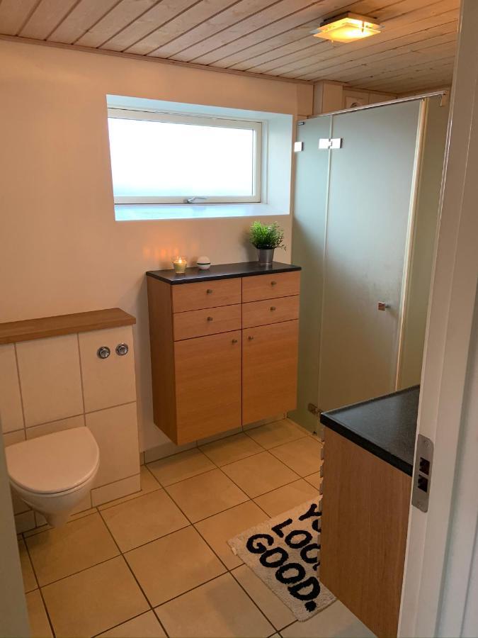 Nice And Cosy Apartment อัลบอร์ ภายนอก รูปภาพ